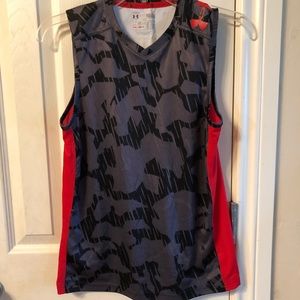 Under Armour boys shirt Red, Black & Gray YL loose